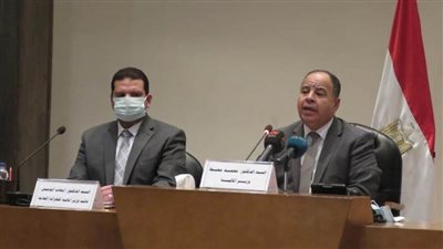 وزير المالية للشباب: ننفق كل هذه المليارات 