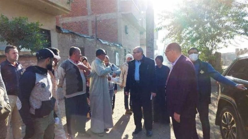 محافظ الشرقية خلال