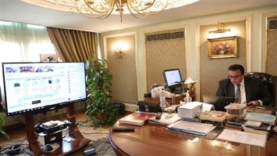 وزير التعليم العالي يؤكد حرص الدولة على خلق البيئة العلمية المشجعة للباحثين والمبتكرين