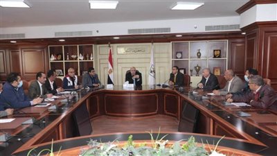 752 مشروعاً لـ