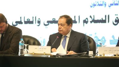 أبو العينين: الرئيس السيسي لخص مبادئ المواطنة بحروف من ذهب