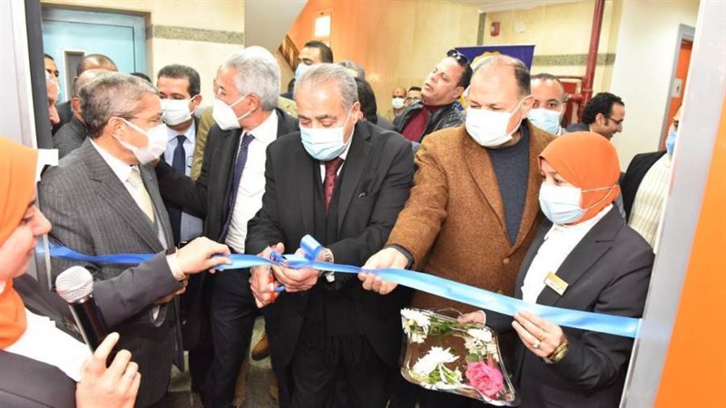 وزير التموين ومحافظ