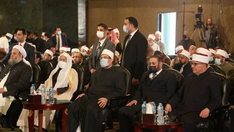 خلال المؤتمر