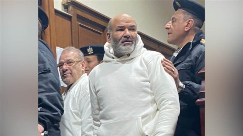 محاكمة رجل الاعمال