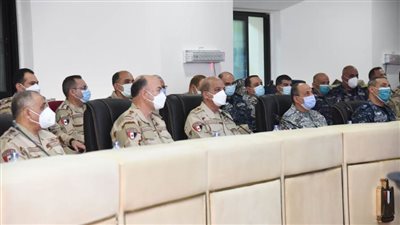 وزير الدفاع يشهد تنفيذ مشروع مراكز القيادة الاستراتيجي التعبوي المشترك ذي المستويين (سيناء- 6)