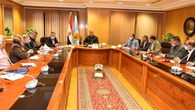 محافظ أسيوط يؤكد على متابعته المستمرة لمنظومة تقنين أراضي أملاك الدولة 