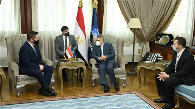 الفريق أسامة ربيع يبحث سبل التعاون المشترك مع المكتب الأمريكي للملاحة ABS في مجالات الاستدامة البيئية و التحول الرقمي 