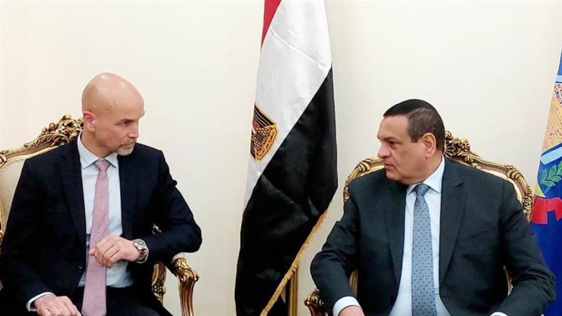 محافظ البحيرة يستقبل