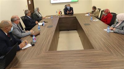 وزير القوي العاملة يعلن خبر ينتظره المصريون