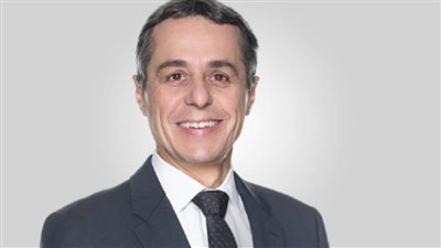 إصابة رئيس سويسرا بكورونا بعد يوم من إعلان انتهاء الوباء في البلاد