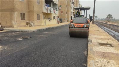 رصف الطريق الدائري بحوش عيسى بتكلفة ٣ ملايين و٨٨٤ ألف جنيه 