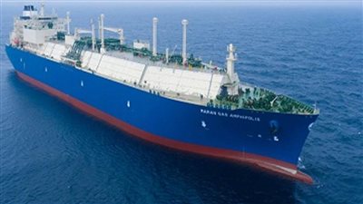 ميناء دمياط يستقبل ناقلة يونانية لتحميل 70 ألف طن غاز مسال