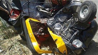 إصابة شخصين في انقلاب توك توك بدون لوحات معدنية