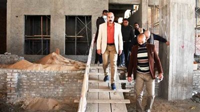 محافظ أسوان يوجه بإعادة تخطيط المدخل الجنوبى لمدينة دراو