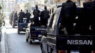 مصرع عنصر إجرامي شديد الخطورة في تبادل لإطلاق النار مع الشرطة بسوهاج