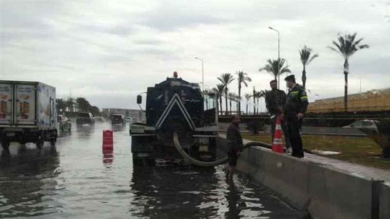 رجال الشرطة فى الشوارع