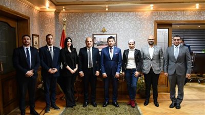 وزير الرياضة يجتمع بمجلس إدارة الإتحاد المصري للجمباز  