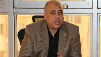 رئيس المترو يتفقد ورش الصيانة بطره البلد لمتابعة أعمال الصيانة