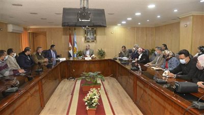 محافظ أسيوط يناقش تفعيل ميثاق التعاون بين لجنة المشاركة المجتمعية وبعض الجمعيات الأهلية 