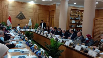 رئيس جامعة بنها: استكمال الهياكل الأكاديمية في الكليات
