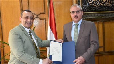 الدكتور تامر نبيل وكيلًا للتعليم والطلاب بالكلية المصرية الصينية للتكنولوجيا التطبيقية 