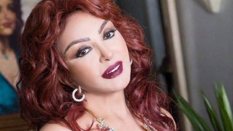 الفنانة نبيلة عبيد