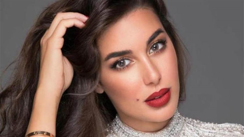 الفنانة ياسمين صبري