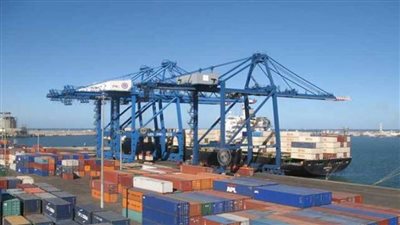 تداول 499 شاحنة و33 ألفا و437 طن بضائع عامة بموانئ البحر الأحمر