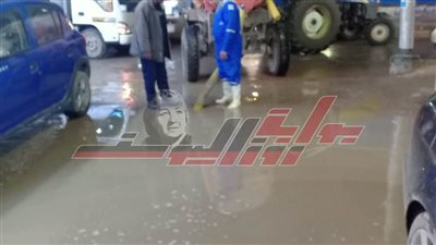 رفع مياه الأمطار بكفر الشيخ وانعقاد غرف العمليات لمتابعة الطقس السيئ