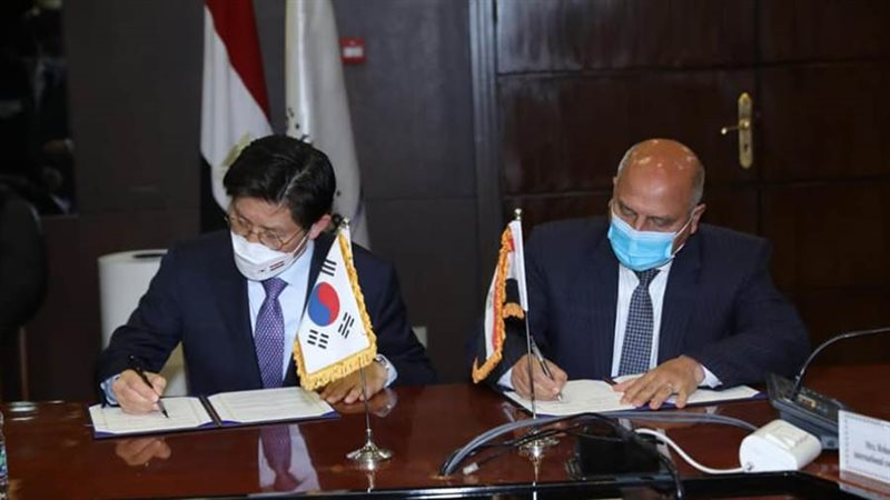 وزير النقل مع نظيره