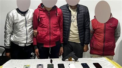 ضبط  تشكيل عصابي بالجيزة تخصص في سرقة الهواتف المحمولة بأسلوب المغافلة