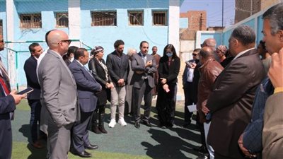 ارتفاع درجة الحرارة تثير شكاوى نواب قنا من ملاعب النجيل الصناعي