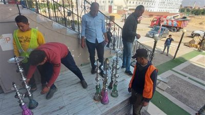 غلق وتشميع 5 بلوكات ومحال مخالفة بحملة مكبرة بالحي التاسع بالعبور