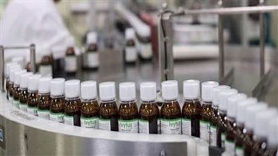 هيئة الدواء تصدر قرارًا بشأن إدراج وتداول مستحضرات التجميل في مصر