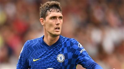 سبورت: برشلونة يتفق مع الدنماركي كريستنس مدافع تشيلسي