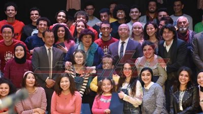 وزيرة الثقافة تسلم شهادات تخرج الدفعة الأولى لمشروع 