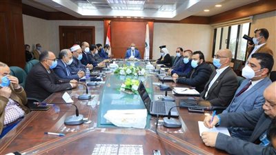  محافظ سوهاج يعقد اجتماعًا تنسيقيًا لإطلاق حملة 