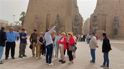 الحضارة المصرية تُبهر رئيس الاتحاد الدولى ووفود بطولة كأس العالم للرماية 