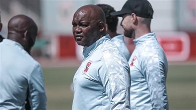 موسيماني يعلن قائمة الأهلي لمواجهة المريخ السوداني في دوري أبطال إفريقيا