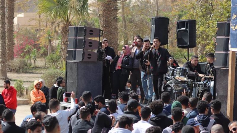 طلاب جامعة حلوان