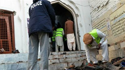  مقتل وإصابة 86 شخصا إثر انفجار في مسجد شيعي بمدينة بيشاور الباكستانية