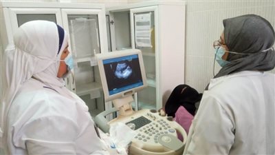 الكشف على ١٩٨٧ مواطناً فى قافلة طبية مجانية بقرية بغداد بالبحيرة