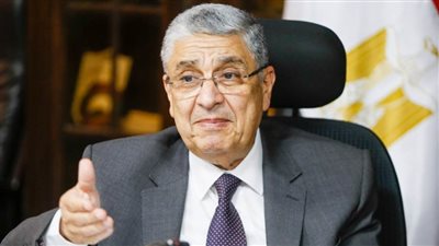 وزير الكهرباء: 