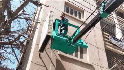 تكثيف حملات إزالة ورفع الإعلانات المخالفة وغير المرخصة بمختلف مراكز ومدن الشرقية 