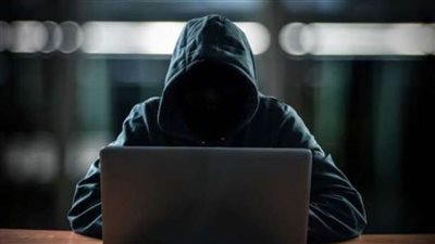 إحالة فتاة لمحكمة الجنايات لابتزازها مواطنًا ونجله بالدقهلية 