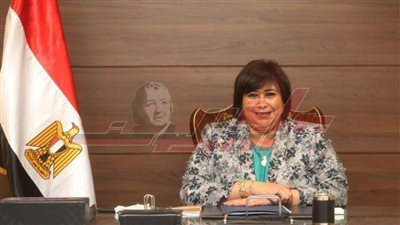 وزيرة الثقافة تفتتح معرض داندي مول الأول للكتاب