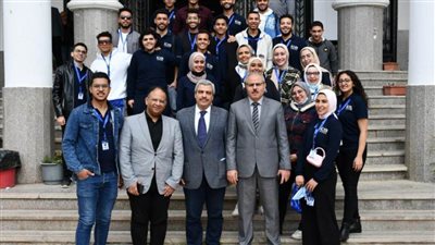 بمشاركة ١٨٥ طالبًا وطالبة عرض ٣٧ مشروعًا طلابيًا بحثيًا بكلية الهندسة جامعة قناة السويس 