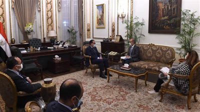 رئيس الوزراء  يلتقى مدير المكتب الإقليمي لبرنامج الأمم المتحدة