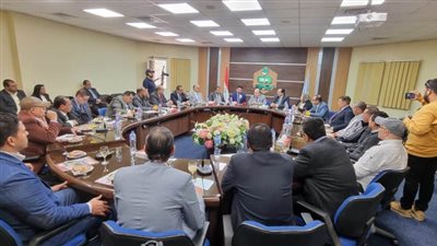  مستثمرو العاشر تستقبل السفير اليمنى و20 مستثمرا يمنيا لبحث تعزيز التعاون الاستثمارى