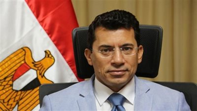 وزير الشباب والرياضة: 